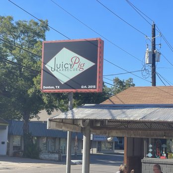 Juicy Pig Barbecue - Barbeque Near Me - Denton, Texas Juicy Pig Barbecue - Barbeque Near Me - Denton, Texas