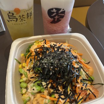 Poke It Up - Poke bowl, watermelon slushie with milk cap and green tea with honey and milk cap - Poke Near Me - Newark, Delaware