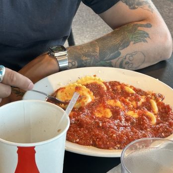Geraldi’s - Outstanding ravioli in an incredible marinara sauce. - Pizza Near Me - McMinnville, Oregon