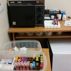 Le Tuan Medical Clinic MD - Blood test room.