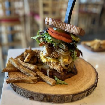 REDDS - Redd Chicken Sandwich - American Near Me - Houston, Texas
