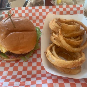 Killen's Burgers - Cheeseburger and onion rings - Burgers Near Me - Pearland, Texas