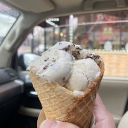 2 Scoops Ice Cream Eatery