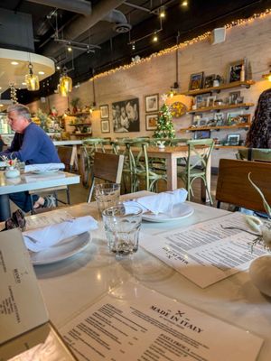 Made In Italy Bistro by null