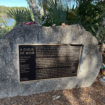 Waterfront Park - Explanation of the memorial garden - Parks Near Me - Palm Coast, Florida Waterfront Park - Explanation of the memorial garden - Parks Near Me - Palm Coast, Florida