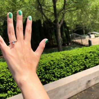 Numined Diamonds - Avery Tiny in Millennium Park - Jewelry Near Me - Chicago, Illinois Numined Diamonds - Avery Tiny in Millennium Park - Jewelry Near Me - Chicago, Illinois