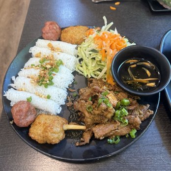 Pho Auntie 7 - Banh Hoi with nem, shrimp ball and grilled chicken - Vietnamese Near Me - Castro Valley, California Pho Auntie 7 - Banh Hoi with nem, shrimp ball and grilled chicken - Vietnamese Near Me - Castro Valley, California