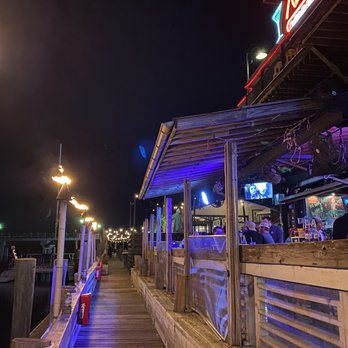 Red's Ice House - Outside - Seafood Near Me - Mount Pleasant, South Carolina