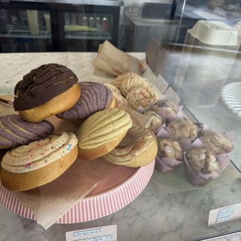 Aurora Cafe and Bakery - Bakeries Near Me - Overland Park, Kansas