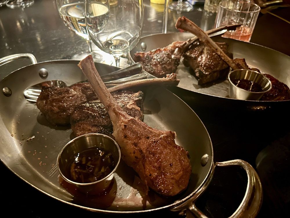 Social spots from Harry's