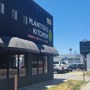 PlanTita's Kitchen - Outside - Vegan Near Me - Long Beach, California PlanTita's Kitchen - Outside - Vegan Near Me - Long Beach, California
