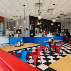 Ye Ole Fashioned Ice Cream & Sandwich Cafe