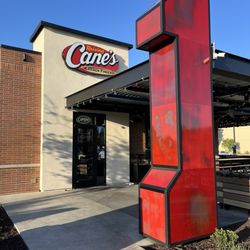 Raising Cane's Chicken Fingers - Outside