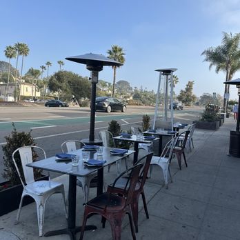 Buona Forchetta - Outside sidewalk seating. - Pizza Near Me - Encinitas, California