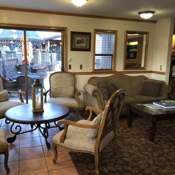 Coachman Inn - Lobby - Hotels Near Me - Oak Harbor, Washington Coachman Inn - Lobby - Hotels Near Me - Oak Harbor, Washington
