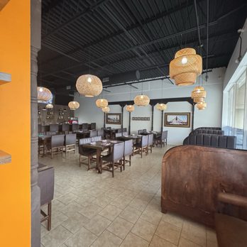 Aromatic Nepal - Clean fresh interior with a fancy casual feel. - Himalayan/Nepalese Near Me - Liberty, Missouri Aromatic Nepal - Clean fresh interior with a fancy casual feel. - Himalayan/Nepalese Near Me - Liberty, Missouri