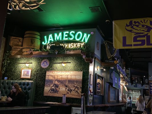Jameson’s Pub by null