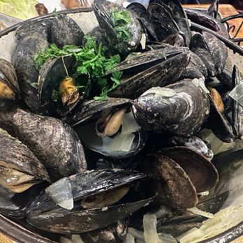 Le Bouchon Du Grove - Mussels - French Near Me - Coconut Grove, Florida Le Bouchon Du Grove - Mussels - French Near Me - Coconut Grove, Florida