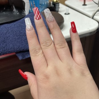 Allure Nails & Spa - Nail sets - Nail Salons Near Me - Napa, California
