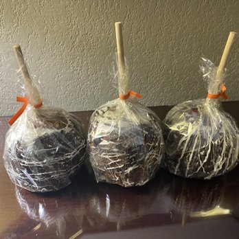 Mister Apple - Oreo Apple & Chocolate Covered Oreo - Desserts Near Me - New Orleans, Louisiana Mister Apple - Oreo Apple & Chocolate Covered Oreo - Desserts Near Me - New Orleans, Louisiana