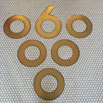 Sixty Vines - Floor Decor - New American Near Me - Plano, Texas