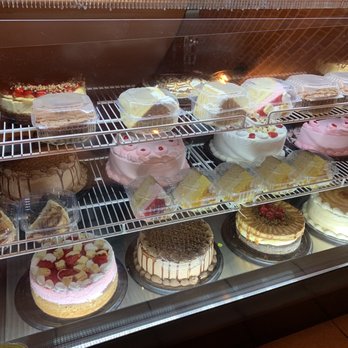 Mil Sabores - Cakes display - Bakeries Near Me - Tampico, TAM
