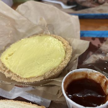 Franklin Barbecue - Bourbon Banana pie - Barbeque Near Me - Austin, Texas Franklin Barbecue - Bourbon Banana pie - Barbeque Near Me - Austin, Texas