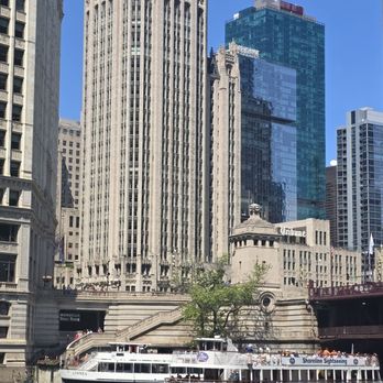 Chicago Riverwalk - Landmarks & Historical Buildings Near Me - Chicago, Illinois