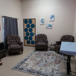 Crossroads Veterinary Clinic - Our bereavement room, which is set up for comfort for you and your pet