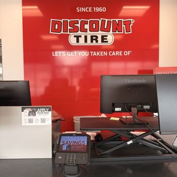 Discount Tire - Inside - Tires Near Me - Brookfield, Wisconsin