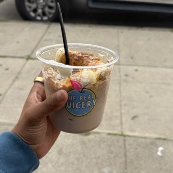 The Real Juicery - The bulk - 5/5 would recommend. Def would add a little extra peanut butter to this yogurt bowl. - Juice Bars & Smoothies Near Me - Canoga Park, California