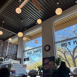 Jun Sushi and Bento - Interior