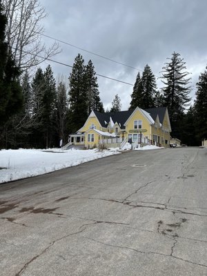 McCloud River Bed and Breakfast by null