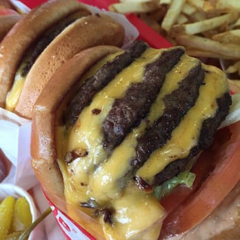 In-N-Out Burger - 4X4 Love the Burgers...but that's It! - Burgers Near Me - Glendale, California In-N-Out Burger - 4X4 Love the Burgers...but that's It! - Burgers Near Me - Glendale, California