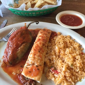 El Mezcal - #13 with chips and salsa. - Mexican Near Me - Memphis, Tennessee El Mezcal - #13 with chips and salsa. - Mexican Near Me - Memphis, Tennessee