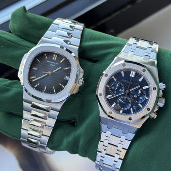 Vol Timepieces - Patek 5711 and AP Chronograph - Watches Near Me - New York, New York Vol Timepieces - Patek 5711 and AP Chronograph - Watches Near Me - New York, New York