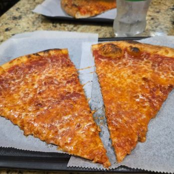 Amore Pizzeria - Delicious Pizza at Amore - Pizza Near Me - Flushing, New York