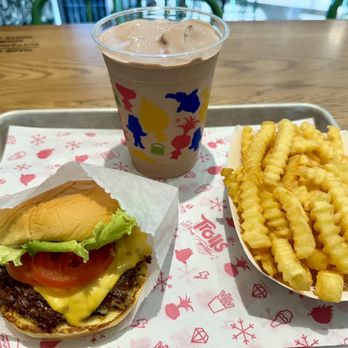 Shake Shack - Burgers Near Me - Tigard, Oregon Shake Shack - Burgers Near Me - Tigard, Oregon