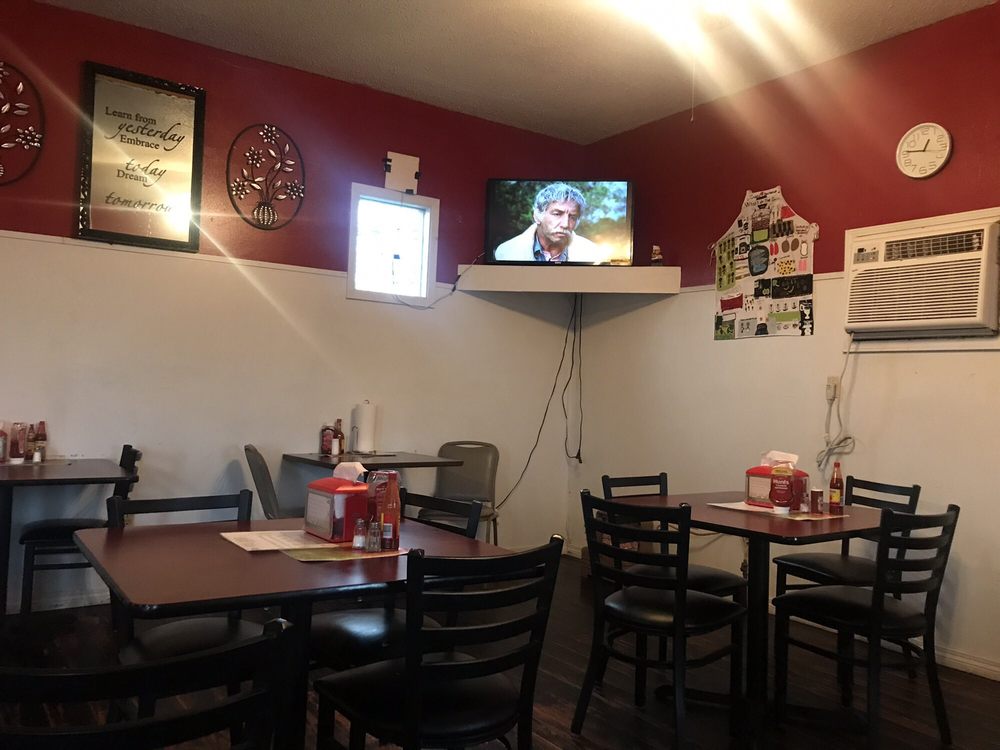 SHELLIE’S SANDWICH SHOP Updated August 2024 1502 Ringgold Ave