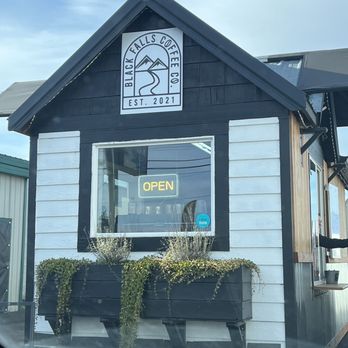 Black Falls Coffee - the front of the building - Coffee & Tea Near Me - Longview, Washington