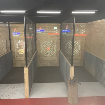 Savage Axe - New projector targets with multiple games - Axe Throwing Near Me - Monroe, Louisiana