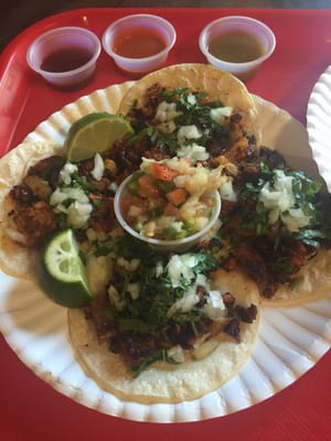 Taqueria No SE Hagan Bolas by null