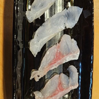 Sushi Bei - Sashimi of Hiramè, Kuro Dai/Black Snapper, Shima Aji/striped jack from Japan - Sushi Bars Near Me - Gardena, California