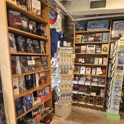 The Old Town Shop - Lots of books!