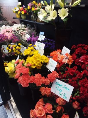 Lyle's Flowers & Greenhouses