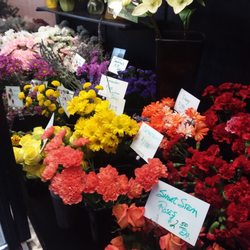 Lyle's Flowers & Greenhouses
