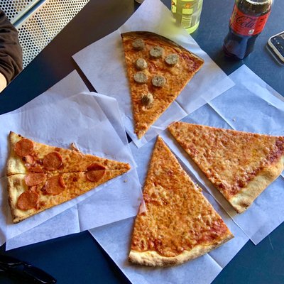 Arinell Pizza by null
