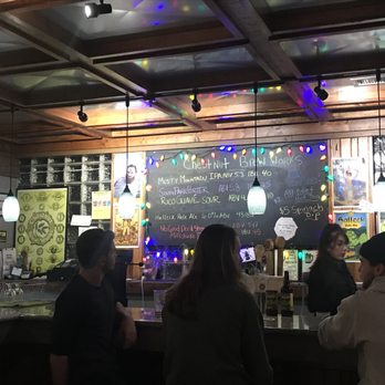 Chestnut Brew Works and Taproom - The bar - Beer Bar Near Me - Morgantown, West Virginia