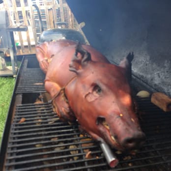 The Rollin Bistro - Smoked pig - Caterers Near Me - little silver, New Jersey