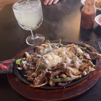 Las Avina - a plate of food on a table - Mexican Near Me - Newberry, Florida